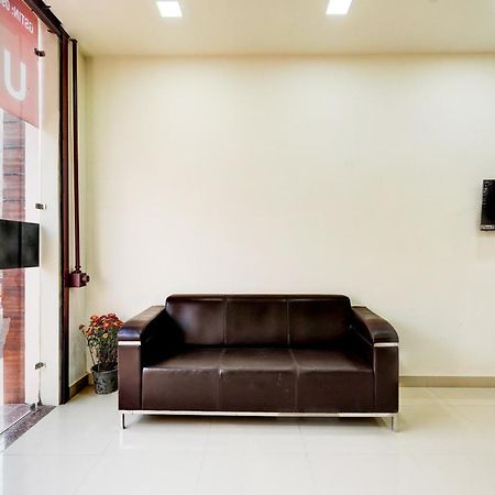 Super Collection O Sector 104 Noida Hotel Bagian luar foto
