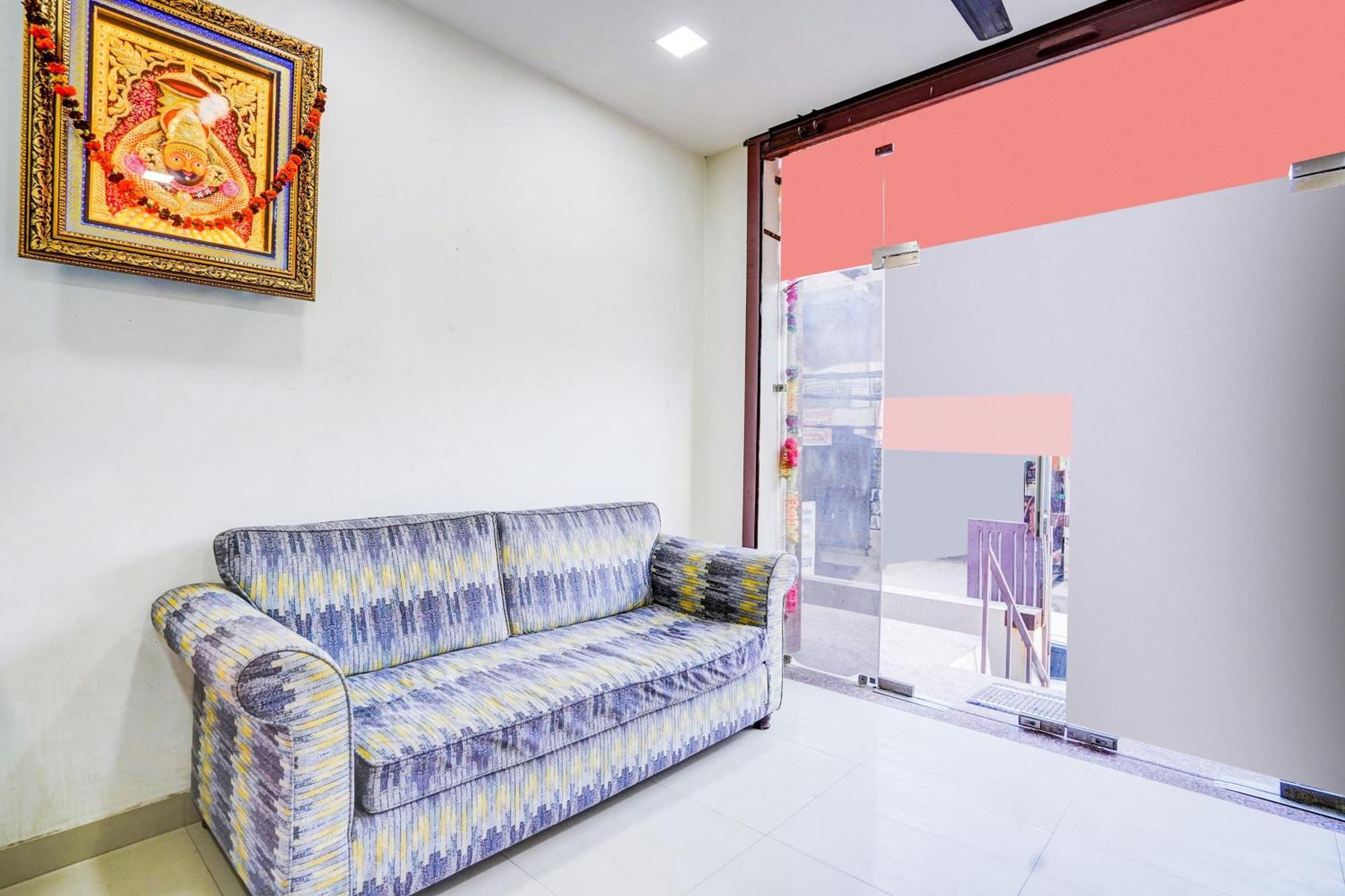 Super Collection O Sector 104 Noida Hotel Bagian luar foto