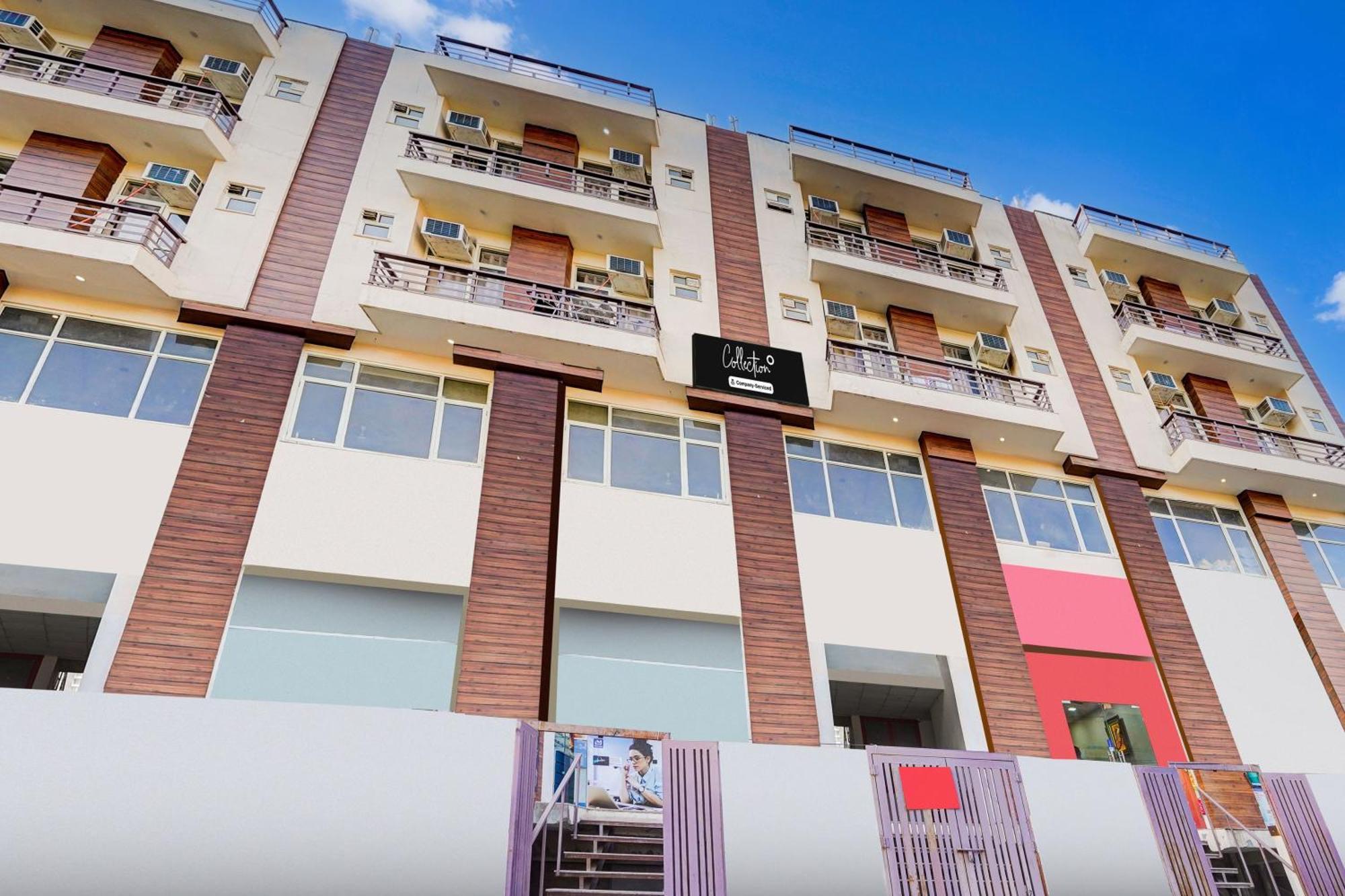 Super Collection O Sector 104 Noida Hotel Bagian luar foto